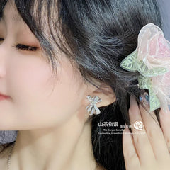 Conjunto de joyas de lujo para mujer, pendientes geométricos, diseño de lazo y collar.