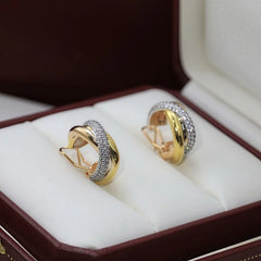 High-end luxury fashion women's new three-color earrings; simple and fashionable exquisite luxury goods; party holiday gifts.