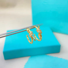 Pendientes clásicos de moda versátiles ideales para todas las ocasiones como fiestas diarias, viajes, diseño simple.