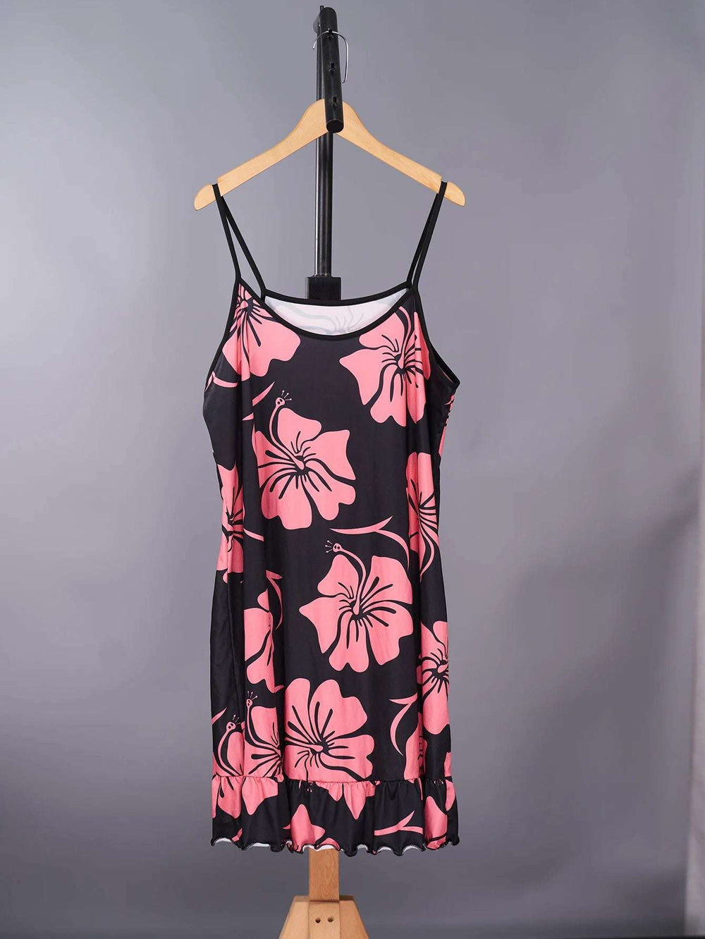 Suspended skirt for home wear, plus size dress can be worn externally, made of milk silk material