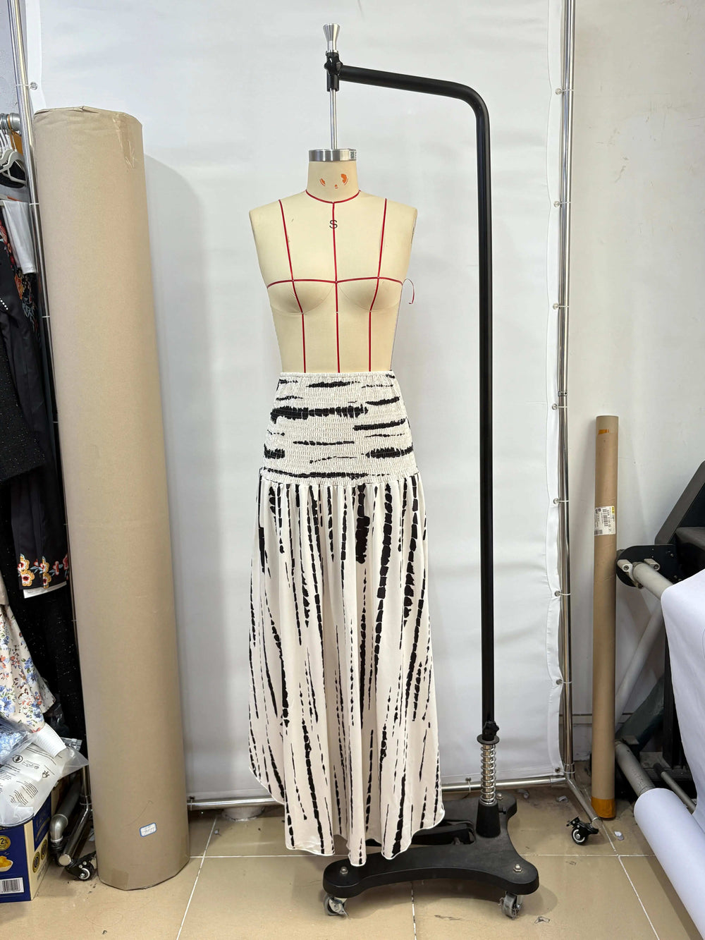 Women Skirt Fashion Summer Skirts Casual Long Skirt Women White Print Elastic Waist A-LINE Skirts for Women Faldas 2025 Q380