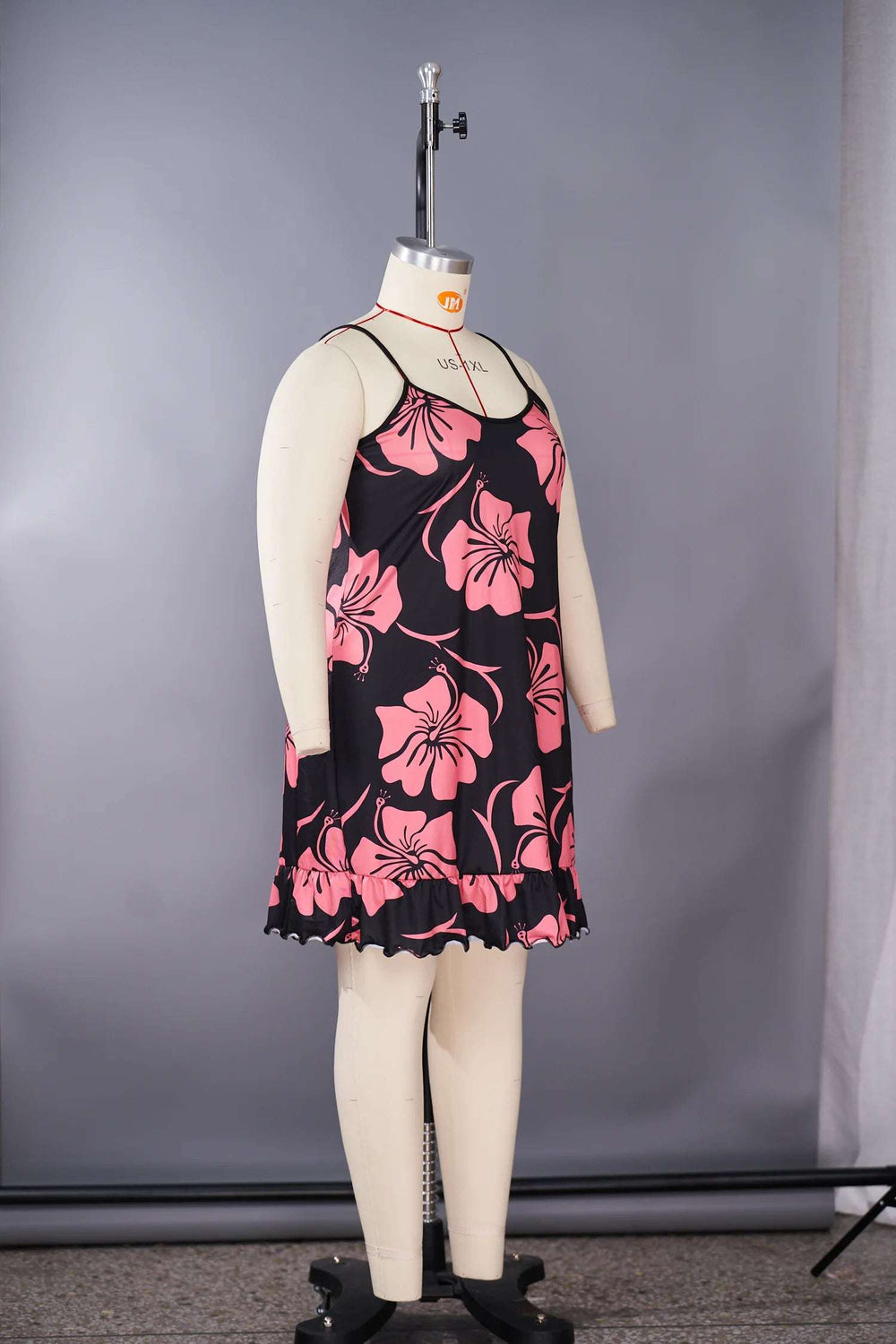 Suspended skirt for home wear, plus size dress can be worn externally, made of milk silk material